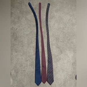 Christian Dior Elegant Men's Tie Lot of 3 - Blue and Red Stripes